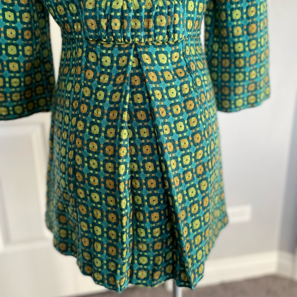 Tulle Green and Yellow Patterned Trench Coat - Picture 7 of 9